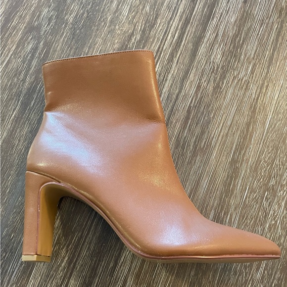 Chinese Laundry Brown Ankle Boots - Picture 3 of 3